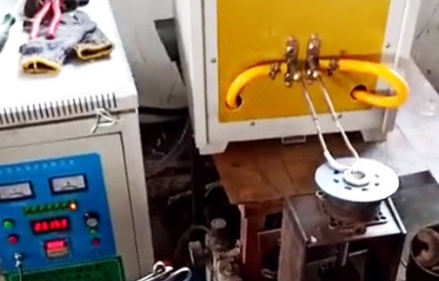 沖壓件局部高頻淬火設(shè)備