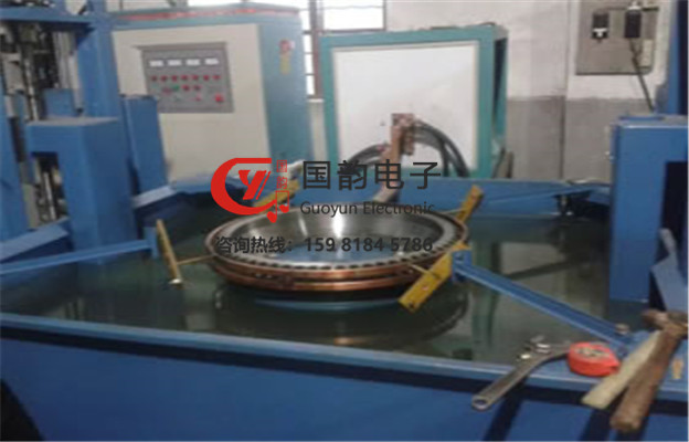 齒圈淬火設(shè)備機(jī)床